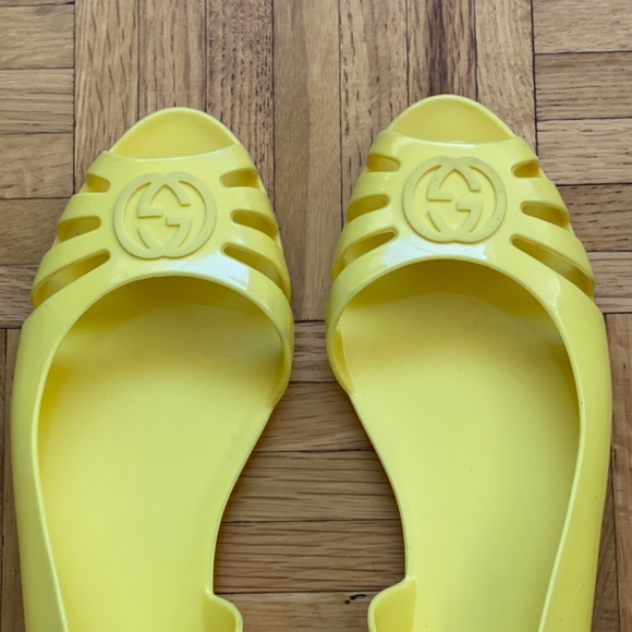 Gucci Marola Rubber Jelly Interlock GG Flat Sandals •Women 39/8.5• Yellow Italy - Picture 4 of 11